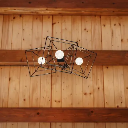 Casa De Antoni E Llucia *